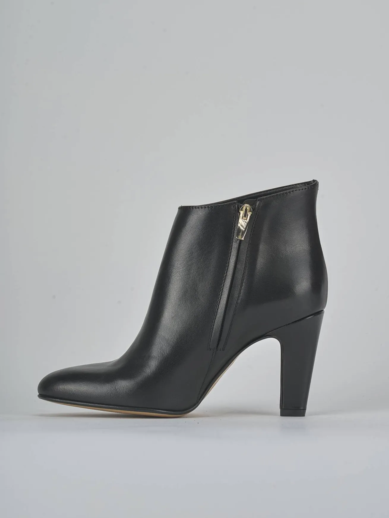 Stivaletti tacco 8cm pelle nero