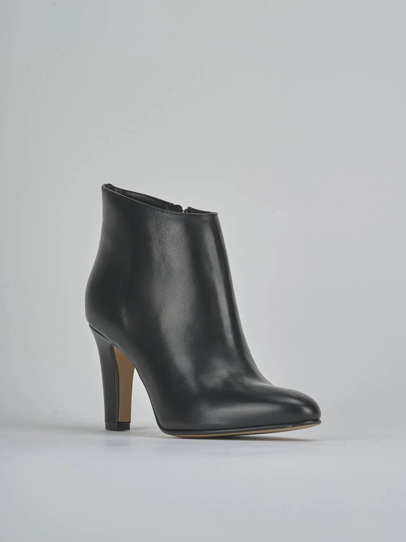 Stivaletti tacco 8cm pelle nero