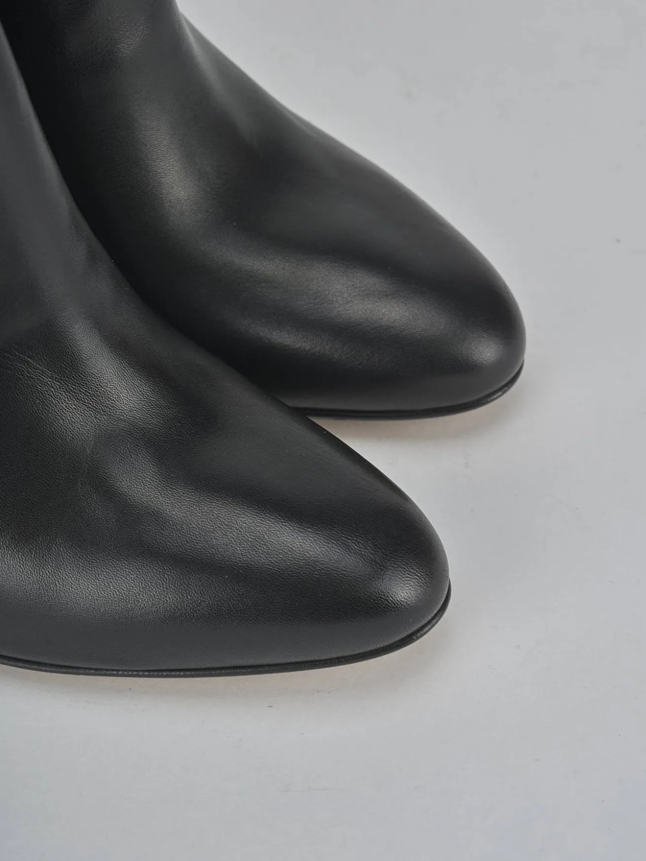 Stivaletti tacco 8cm pelle nero