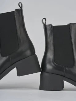 Stivaletti tacco 3cm pelle nero