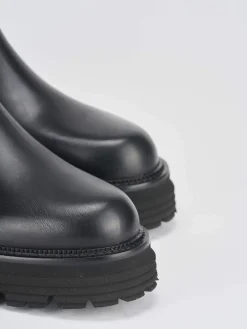 Stivaletti tacco 2cm pelle nero