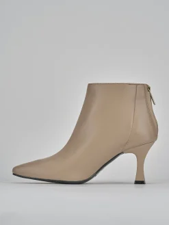 Stivaletti tacco 7cm pelle beige