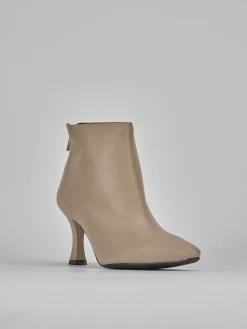 Stivaletti tacco 7cm pelle beige