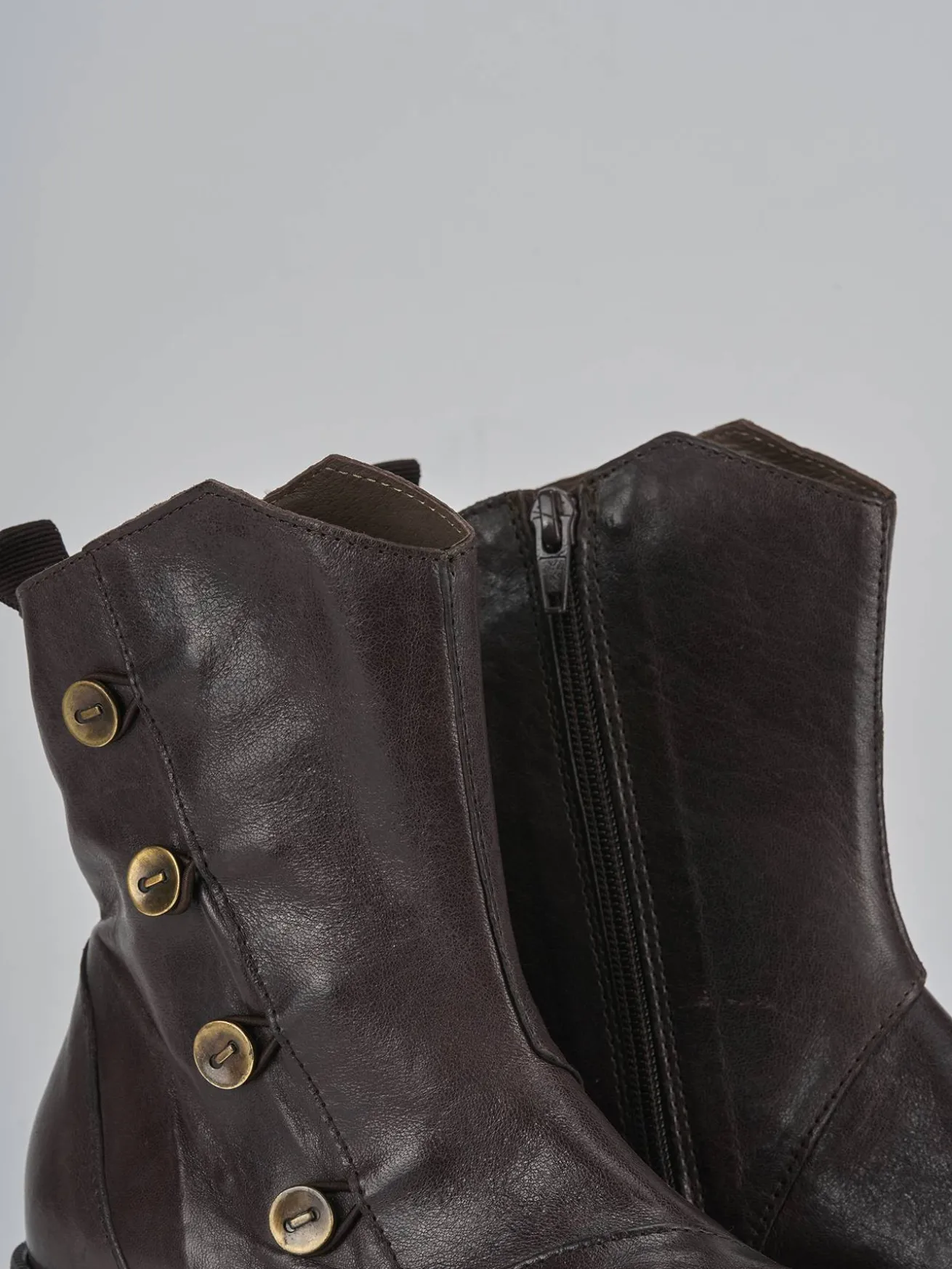 Stivaletti tacco 2cm pelle nero