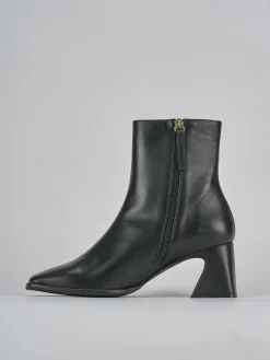 Stivaletti tacco 5cm pelle nero