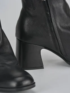 Stivaletti tacco 7cm pelle nero