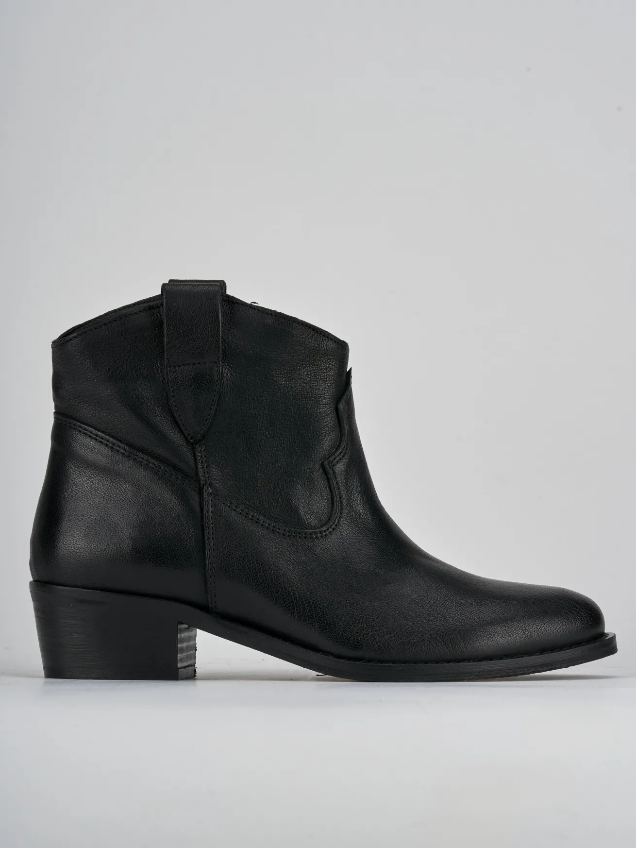 Stivaletti tacco 3cm pelle nero