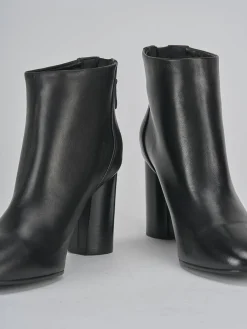 Stivaletti tacco 7cm pelle nero