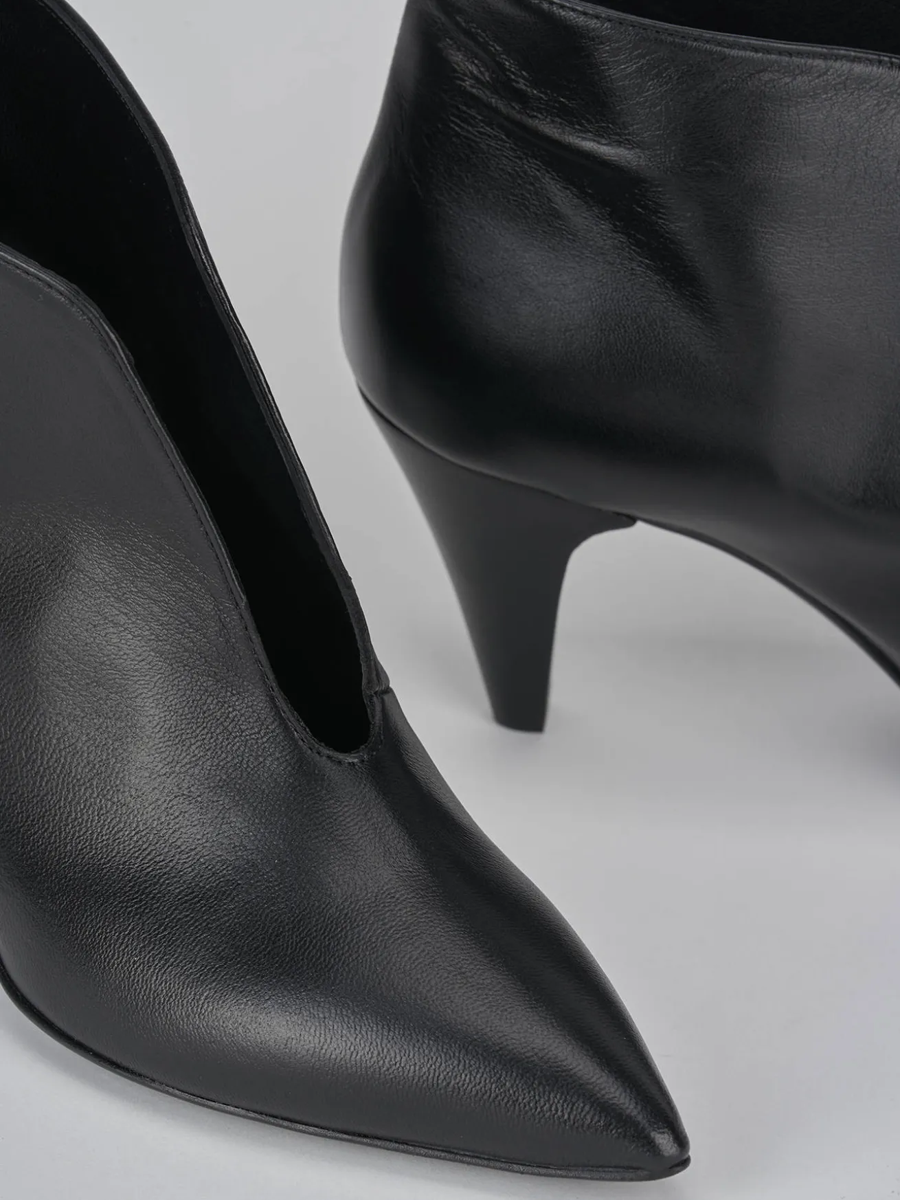 Stivaletti tacco 8cm pelle nero