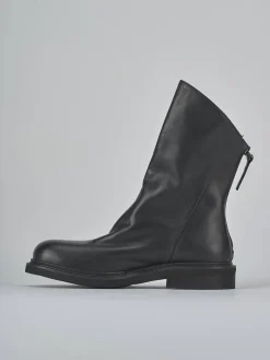 Stivaletti tacco 2cm pelle nero