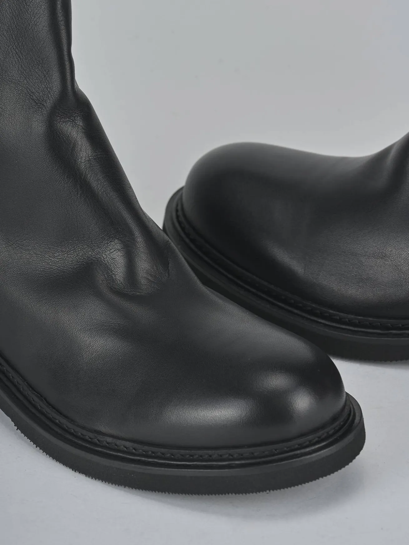 Stivaletti tacco 2cm pelle nero