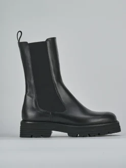 Stivaletti tacco 2cm pelle nero