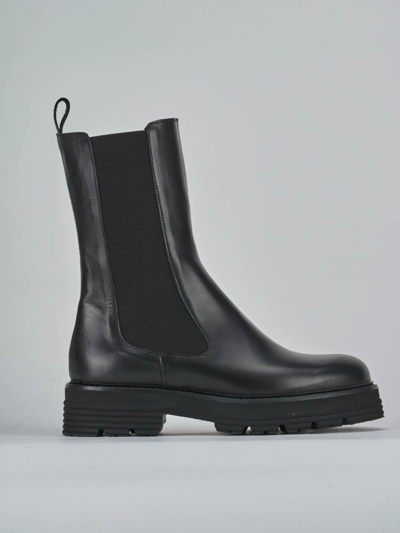 Stivaletti tacco 2cm pelle nero