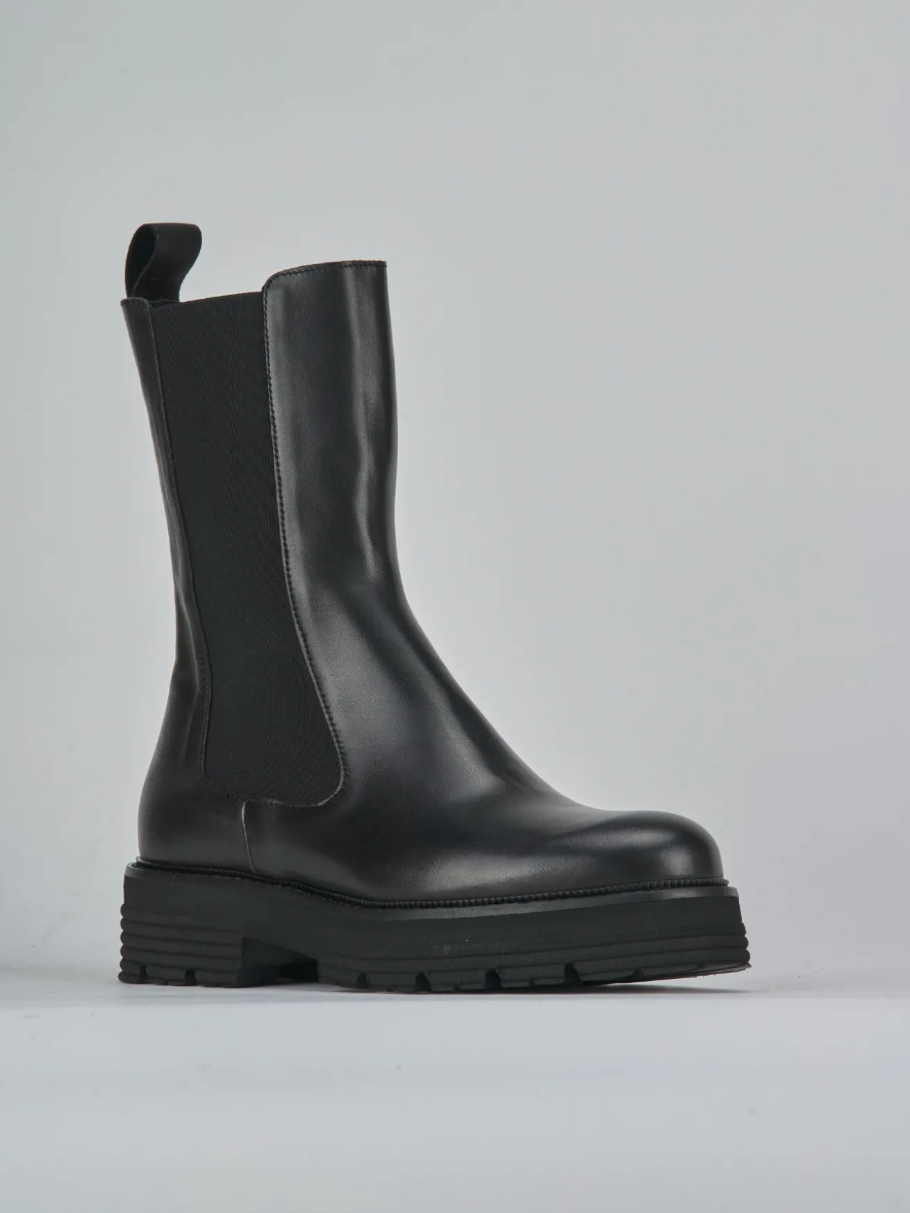 Stivaletti tacco 2cm pelle nero