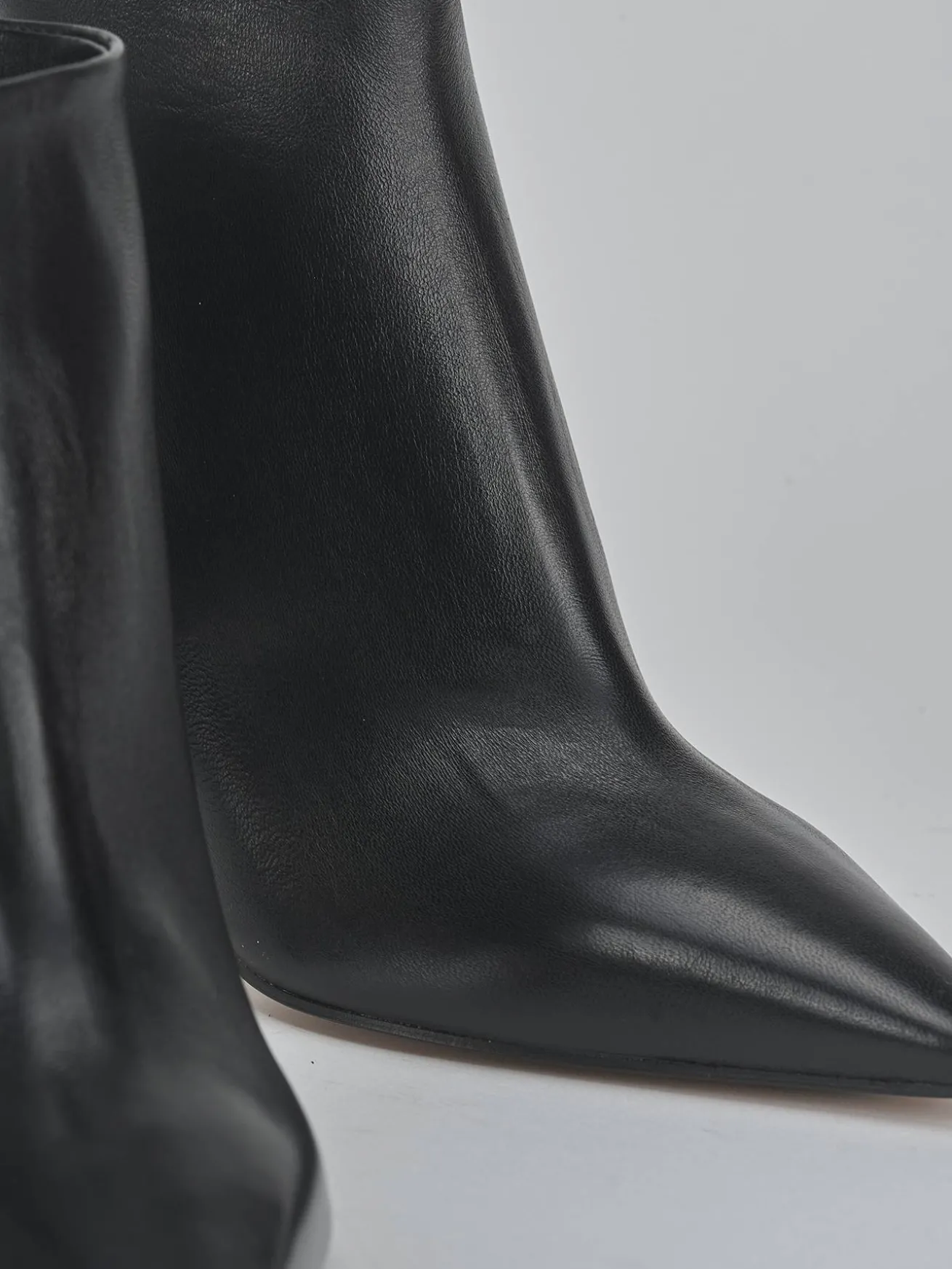 Stivaletti tacco 8cm pelle nero