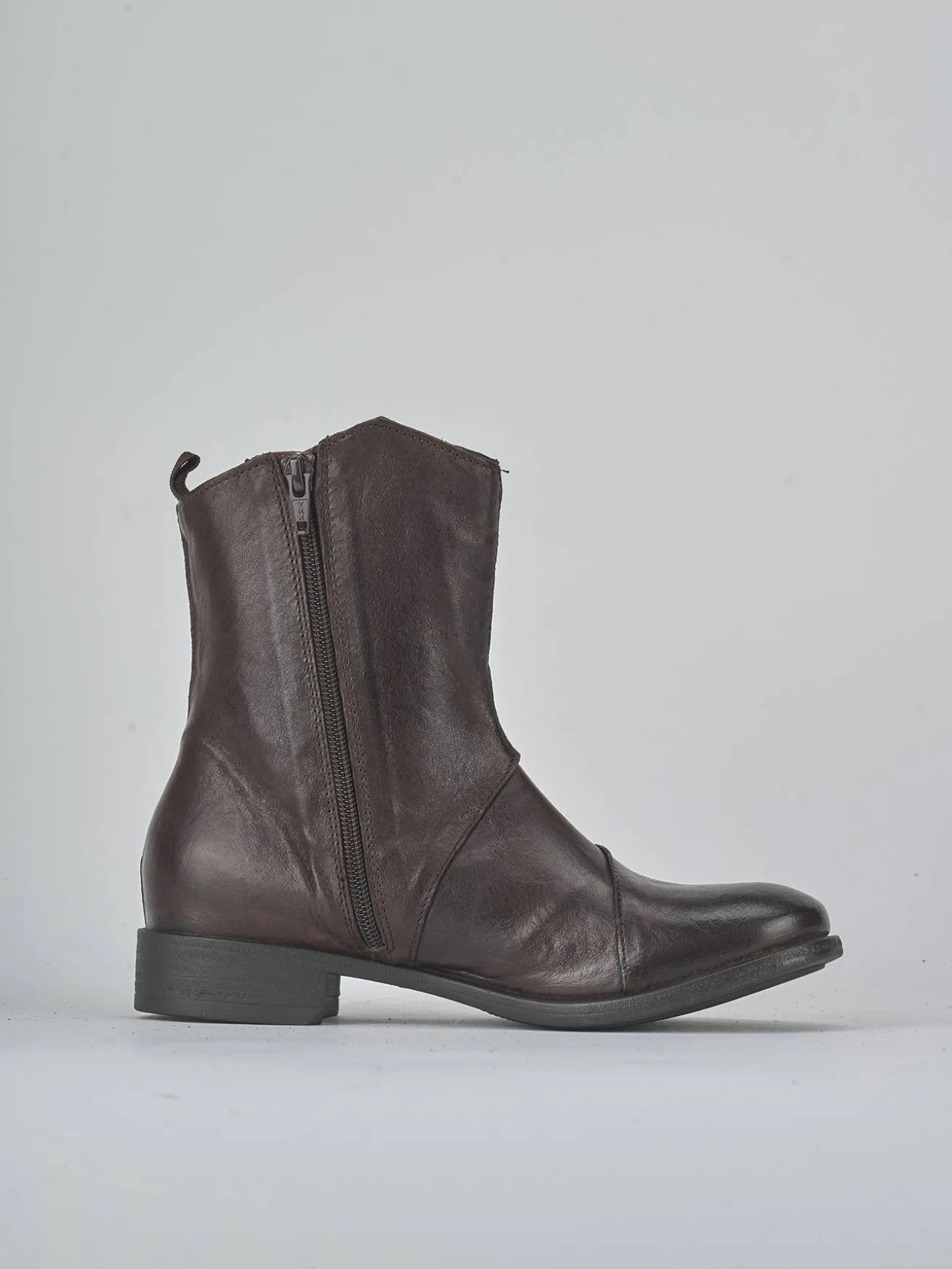 Stivaletti tacco 2cm pelle testa