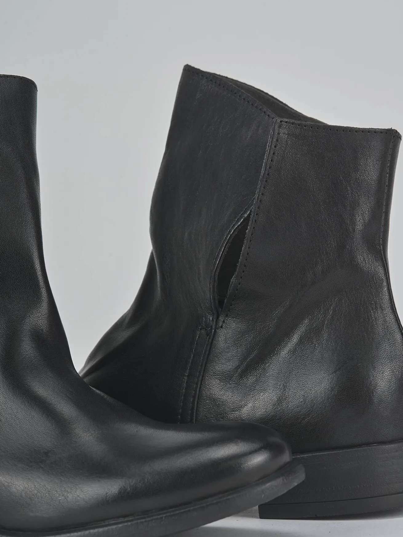 Stivaletti tacco 2cm pelle nero