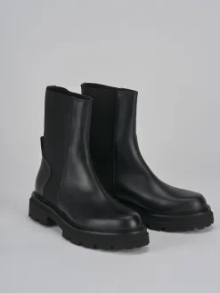 Stivaletti tacco 2cm pelle nero
