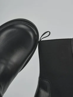 Stivaletti tacco 2cm pelle nero