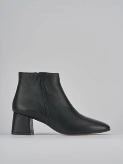 Stivaletti tacco 6cm pelle nero