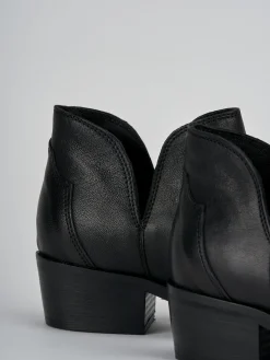 Stivaletti tacco 2cm pelle nero