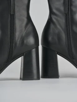 Stivaletti tacco 8cm pelle nero