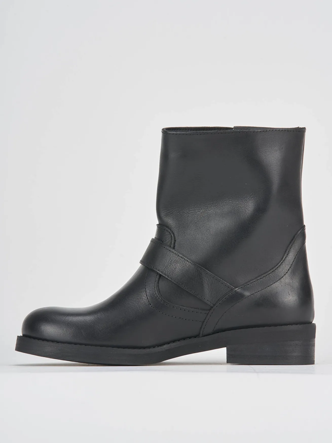 Stivaletti tacco 3cm pelle nero