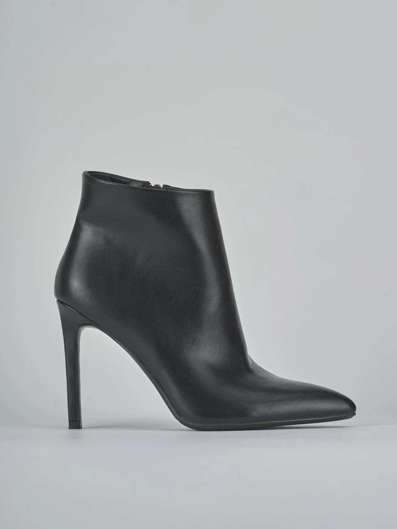 Stivaletti tacco 11cm pelle sostenibile nero