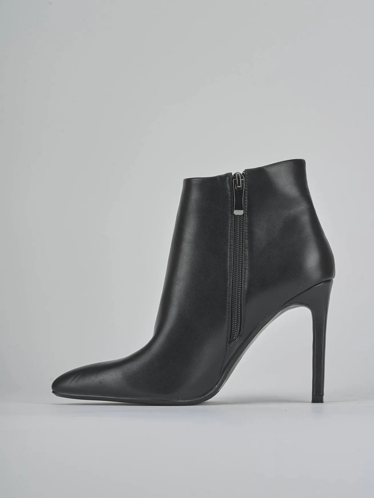 Stivaletti tacco 11cm pelle sostenibile nero