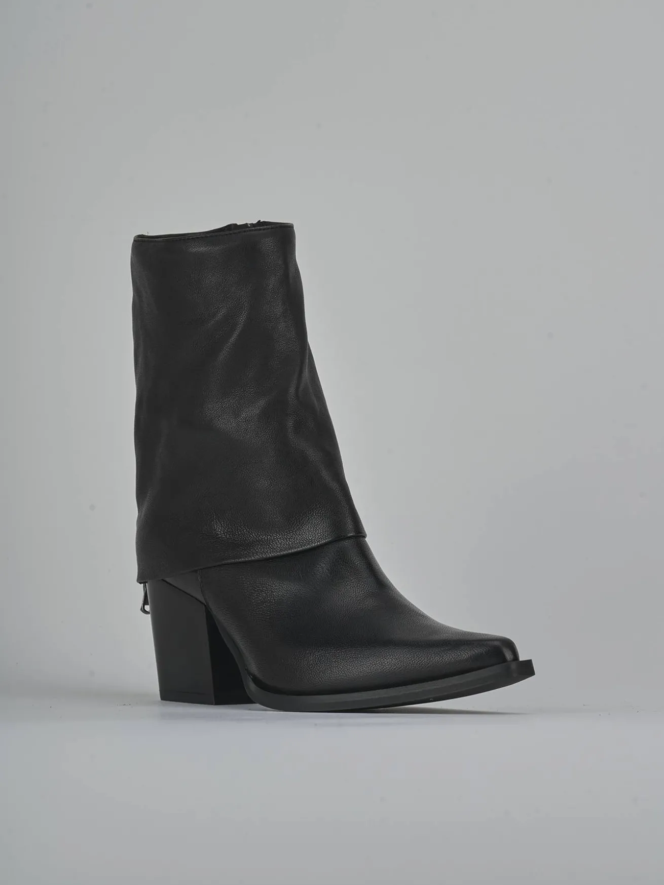 Stivaletti tacco 8cm pelle nero