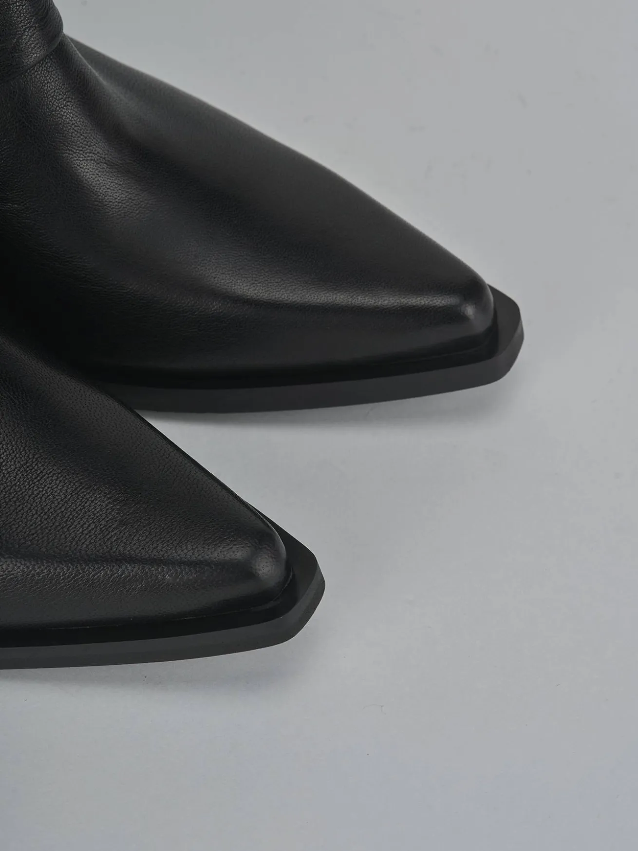 Stivaletti tacco 8cm pelle nero