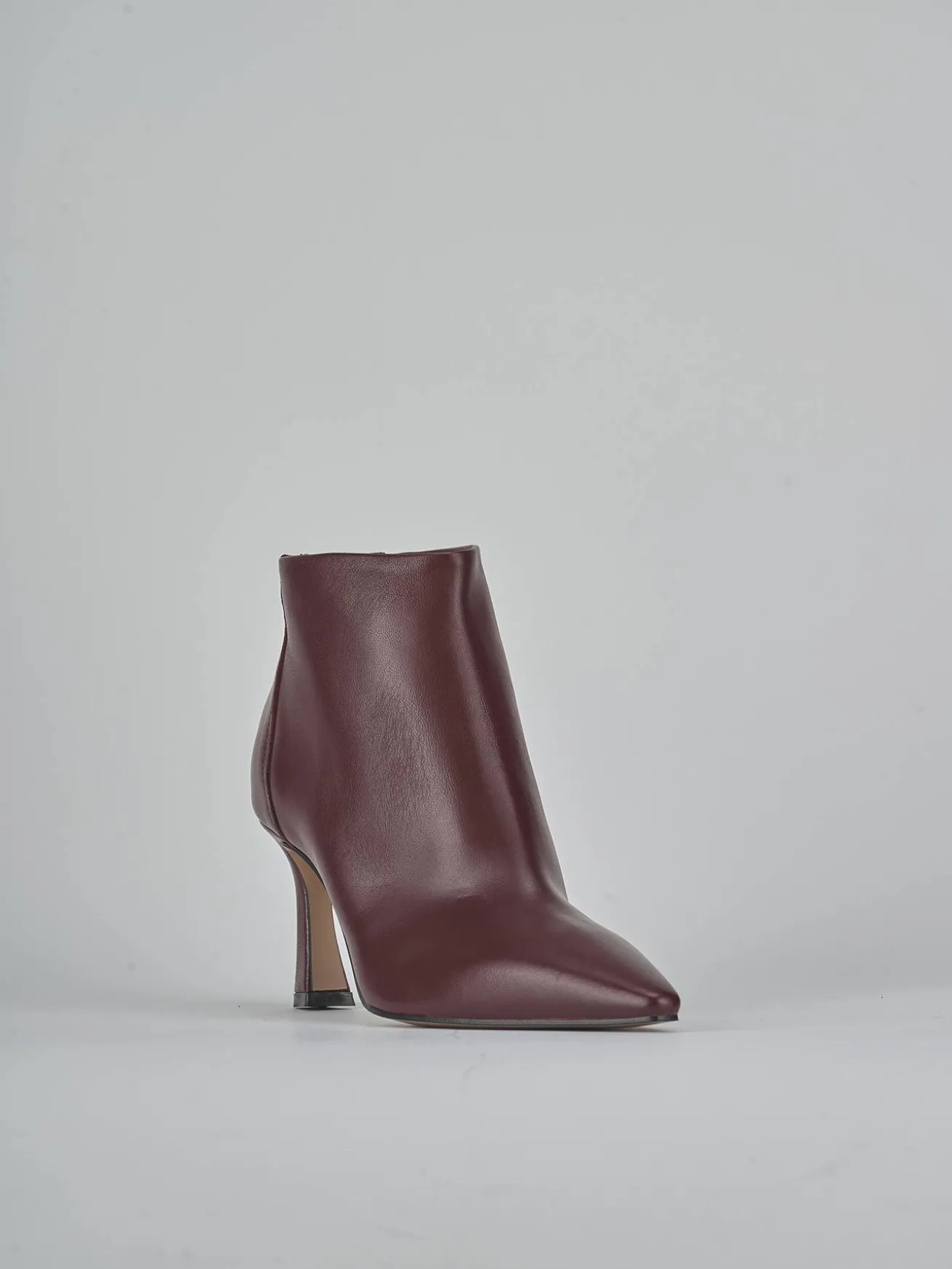 Stivaletti tacco 8cm pelle bordo'