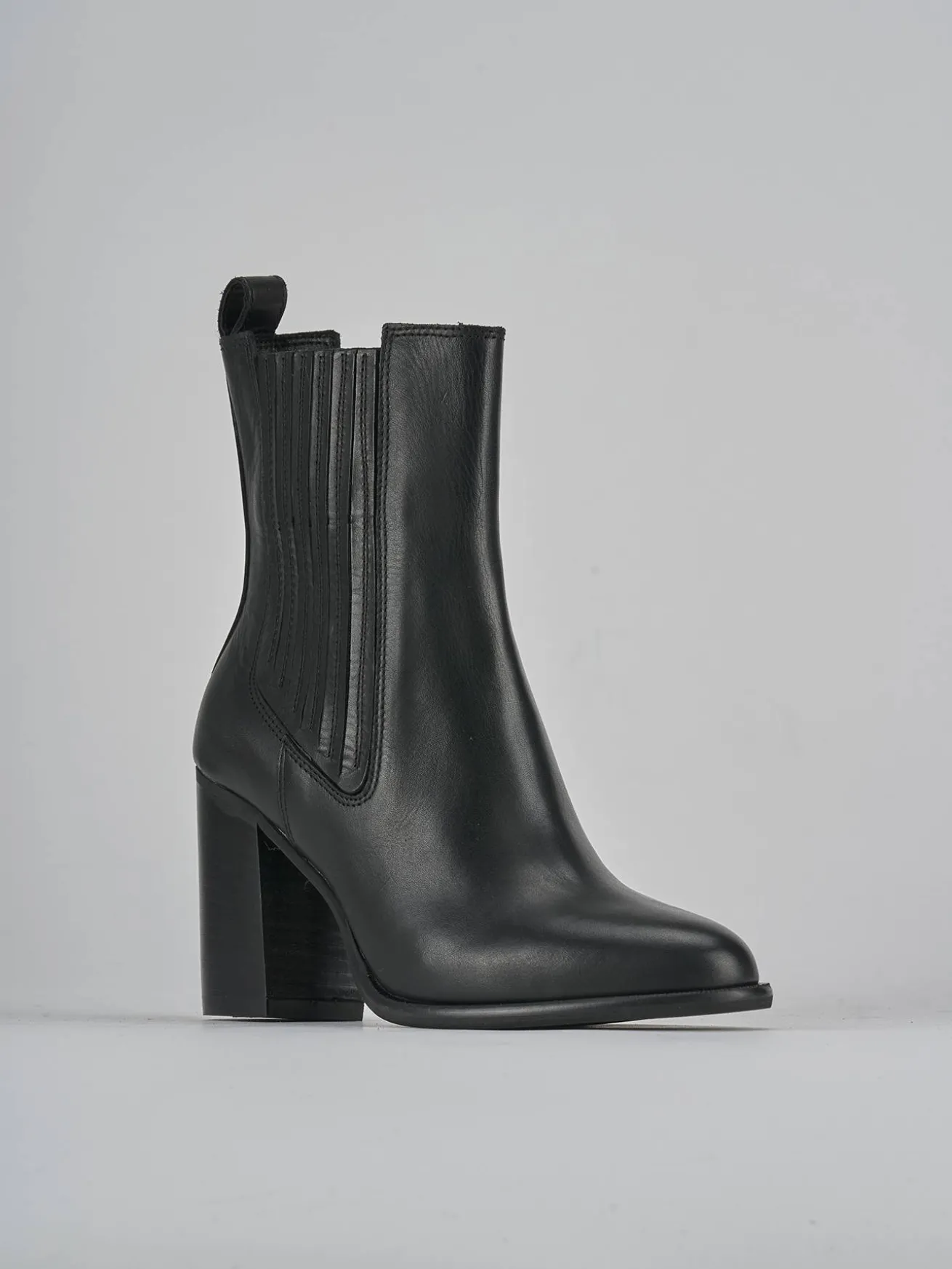 Stivaletti tacco 8cm pelle nero