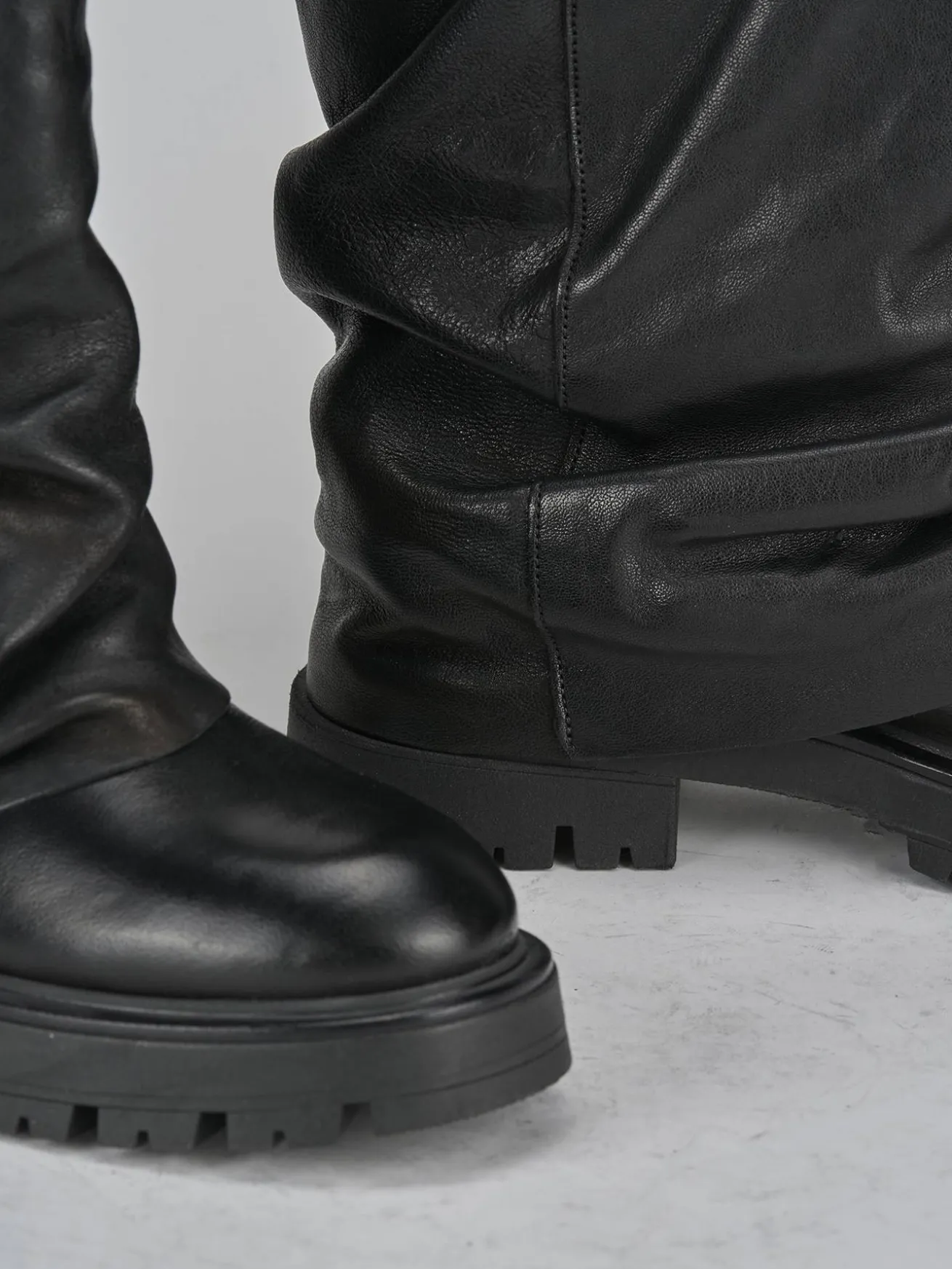 Stivaletti tacco 3cm pelle nero