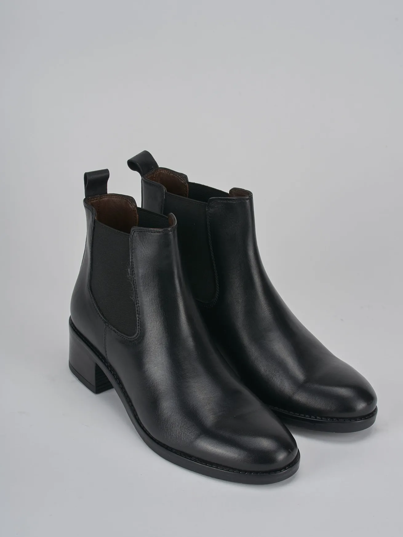 Stivaletti tacco 5cm pelle nero