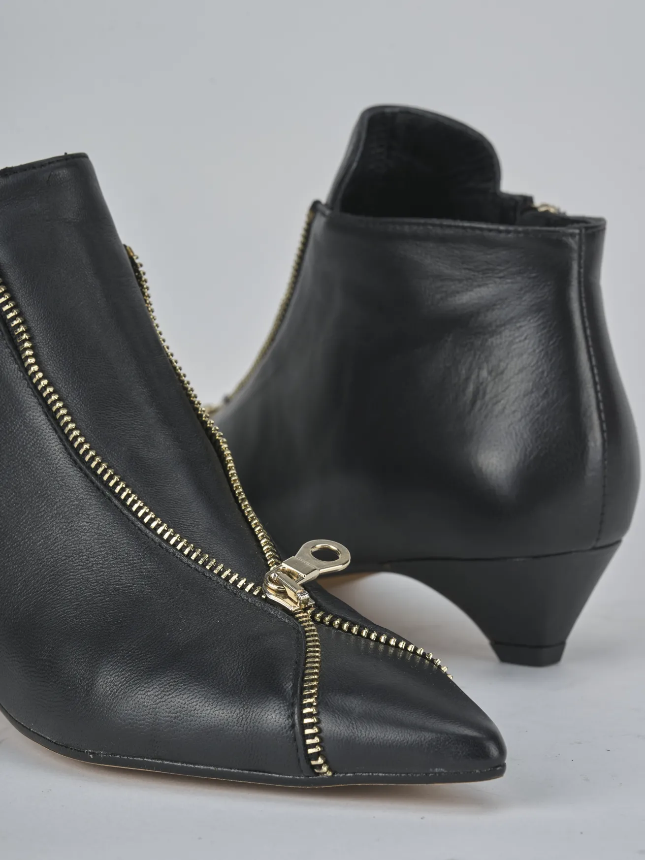 Stivaletti tacco 3cm pelle nero