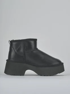 Stivaletti tacco 3cm pelle nero