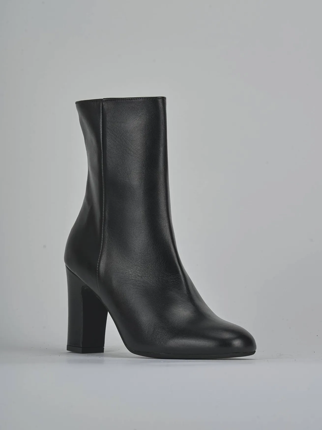 Stivaletti tacco 8cm pelle nero