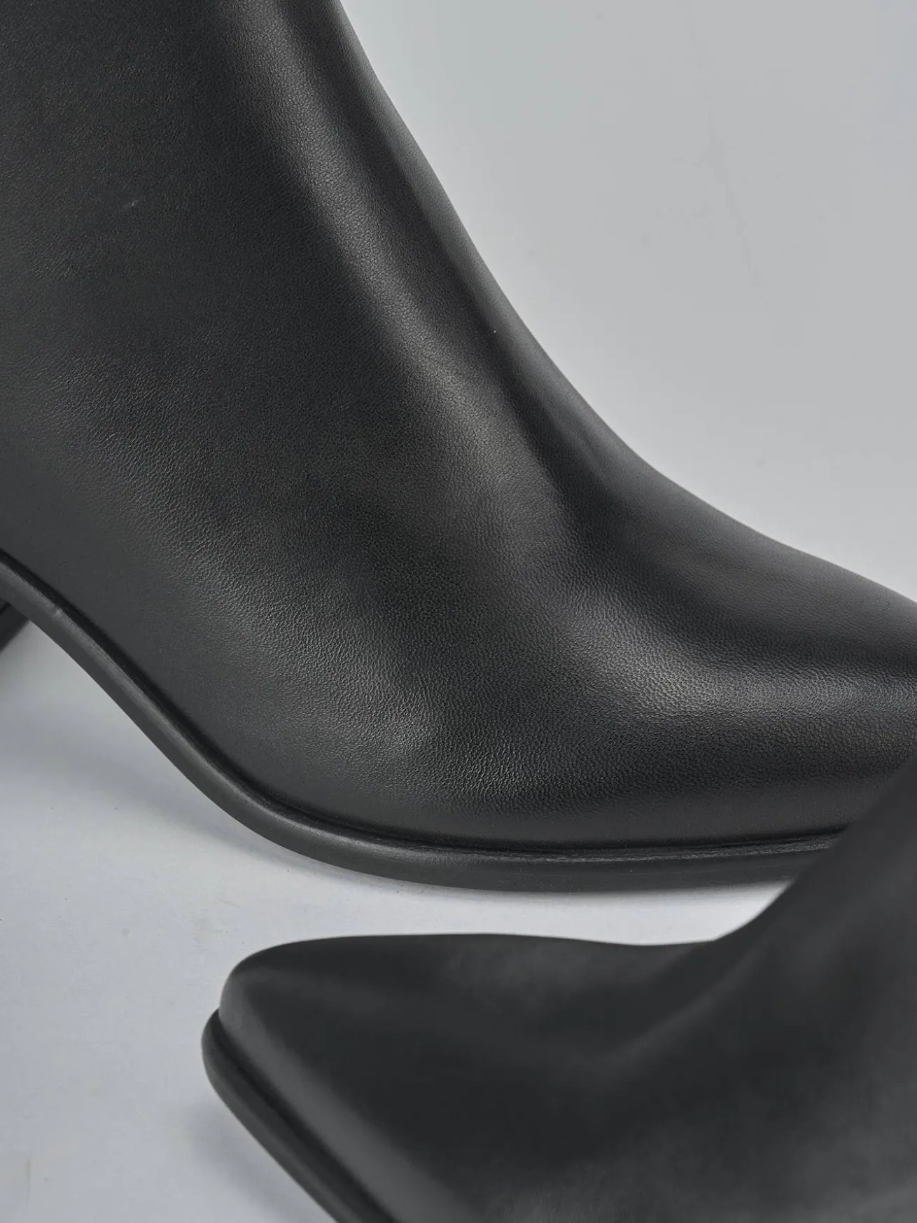 Stivaletti tacco 6cm pelle nero