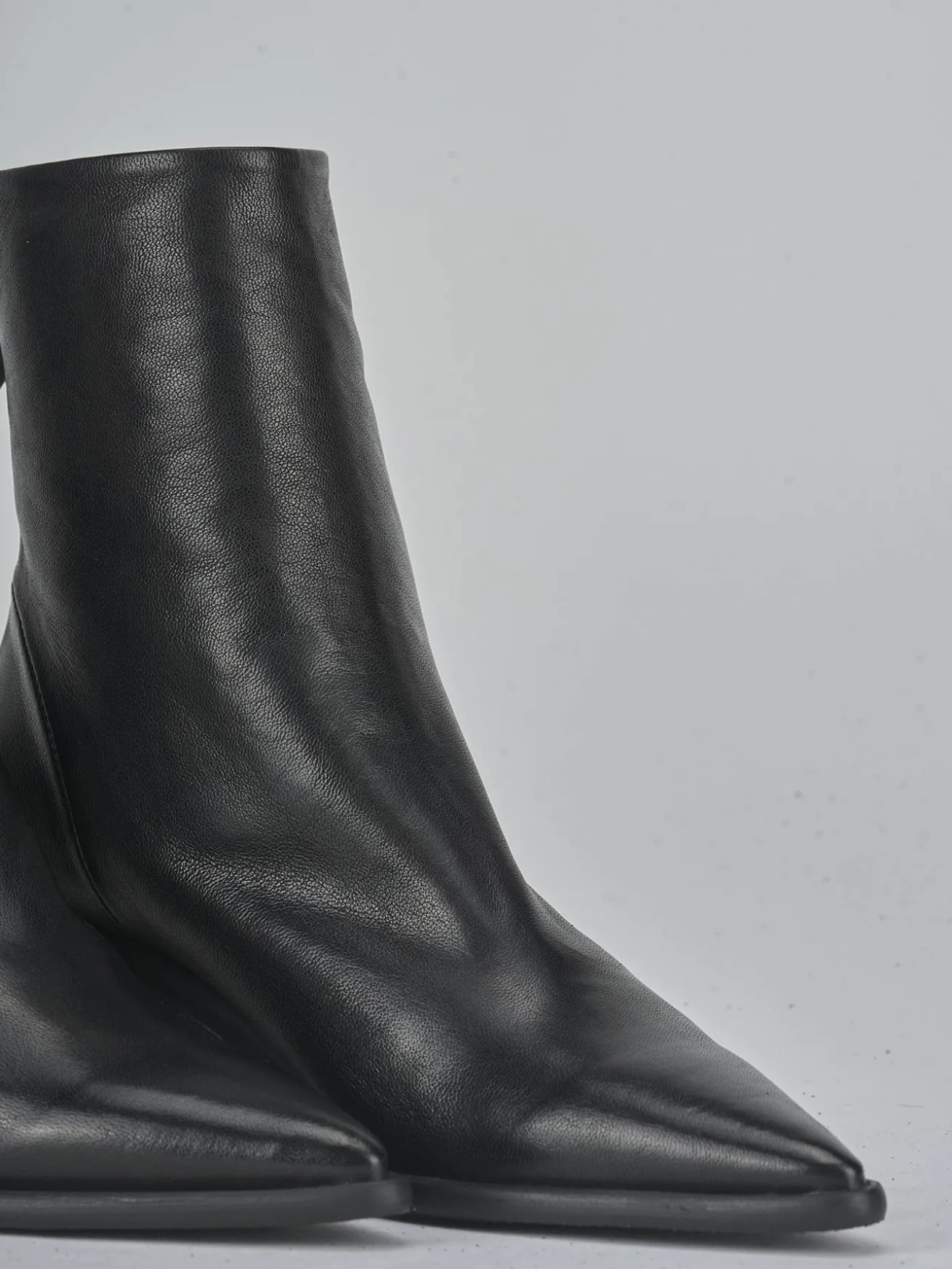 Stivaletti tacco 6cm pelle nero