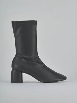 Stivaletti tacco 5cm pelle nero