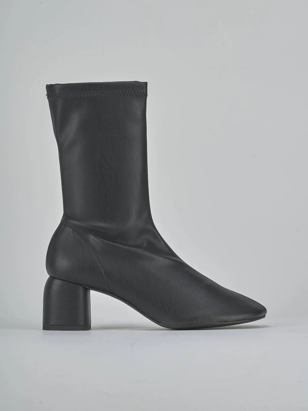 Stivaletti tacco 5cm pelle nero