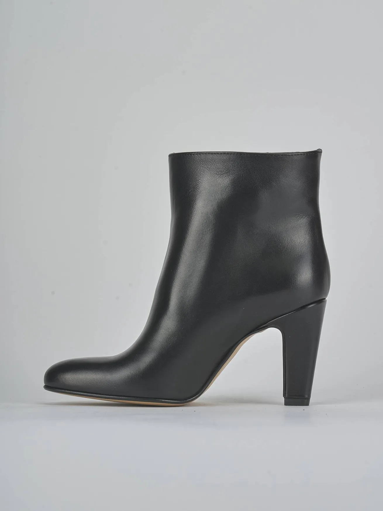 Stivaletti tacco 8cm pelle nero