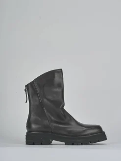 Stivaletti tacco 3cm pelle testa