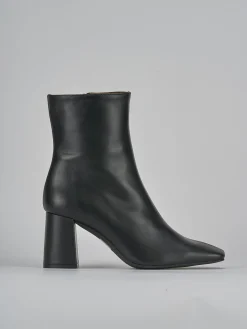 Stivaletti tacco 7cm pelle nero