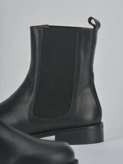 Stivaletti tacco 2cm pelle nero