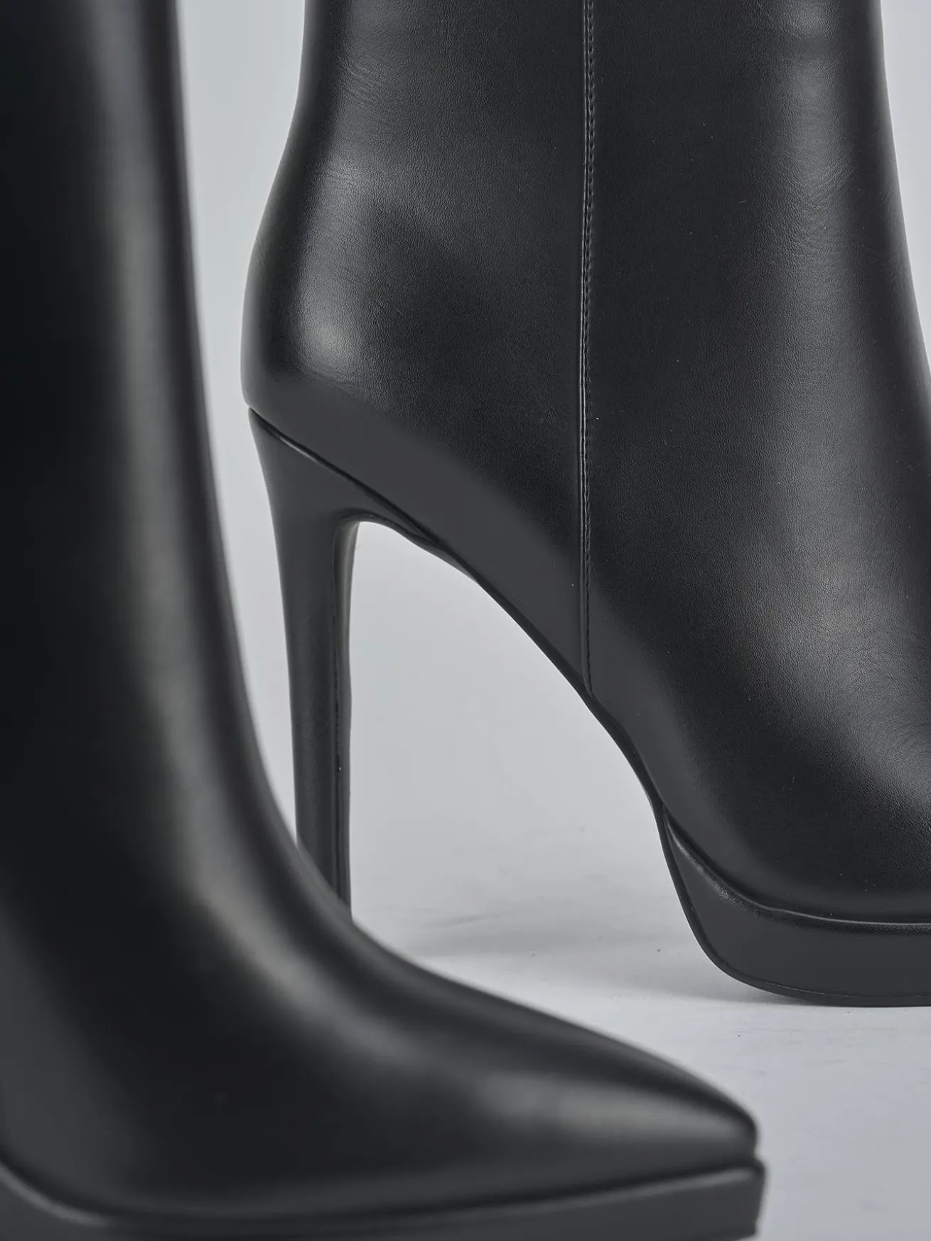 Stivaletti tacco 10cm pelle sostenibile nero