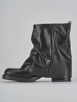 Stivaletti tacco 3cm pelle nero