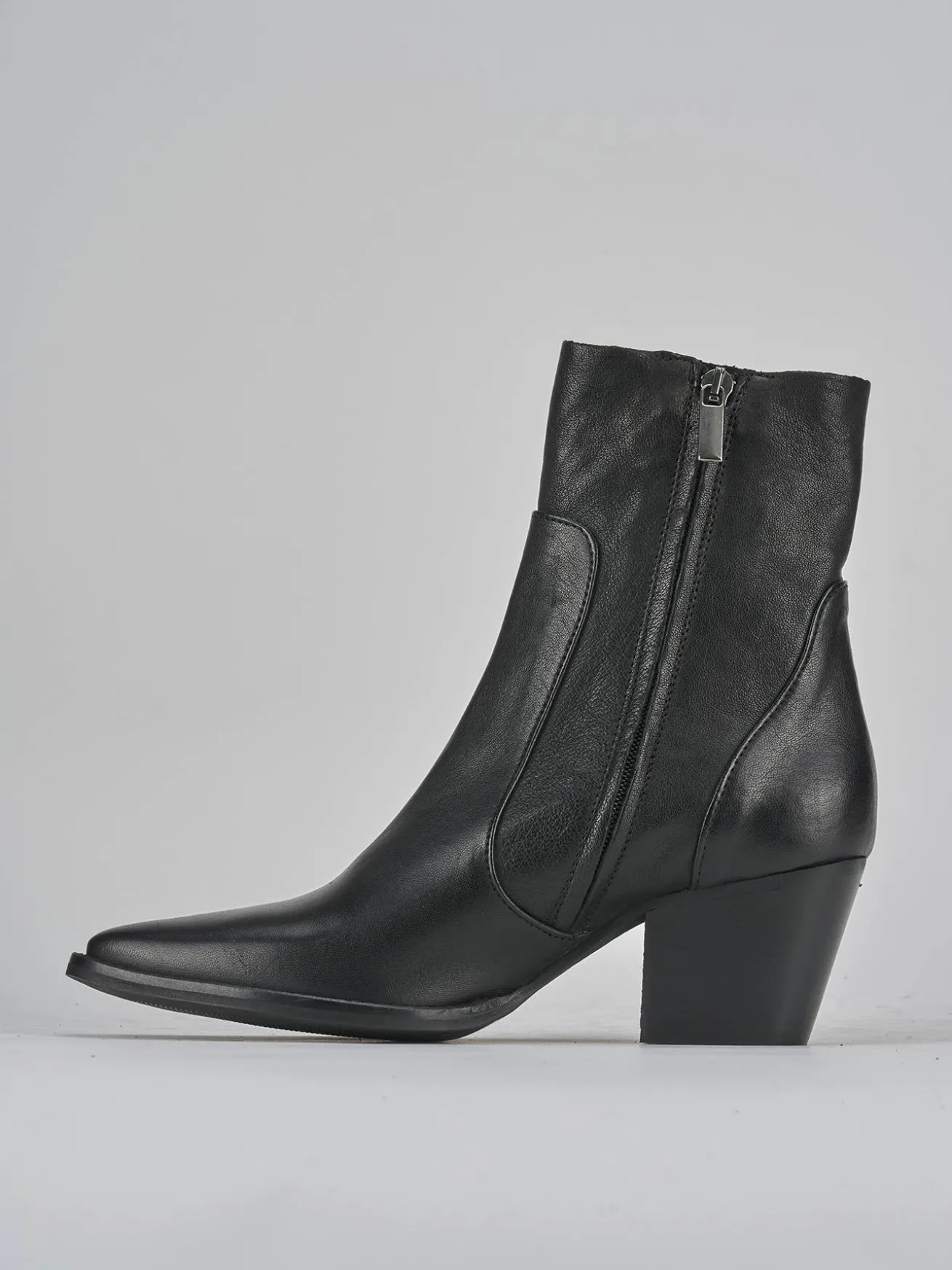 Stivaletti tacco 7cm pelle nero