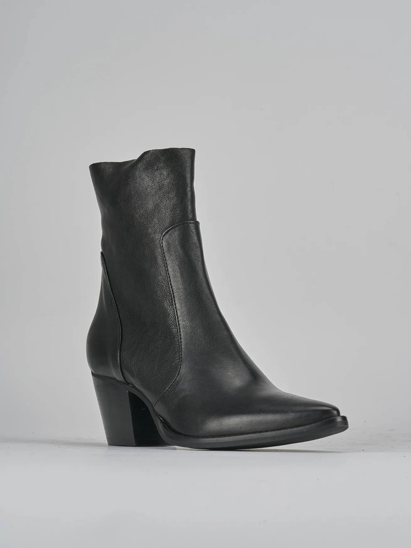 Stivaletti tacco 7cm pelle nero